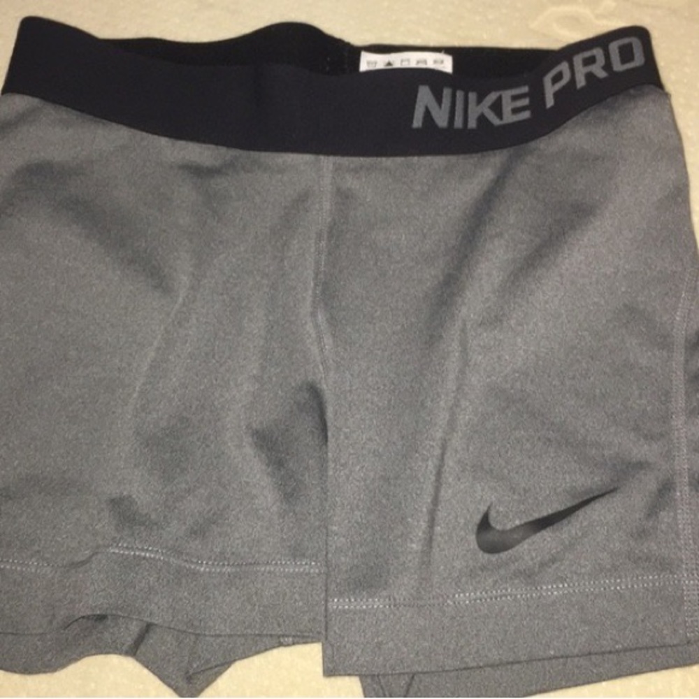 Nike Pros in Grey - Picture 2 of 2